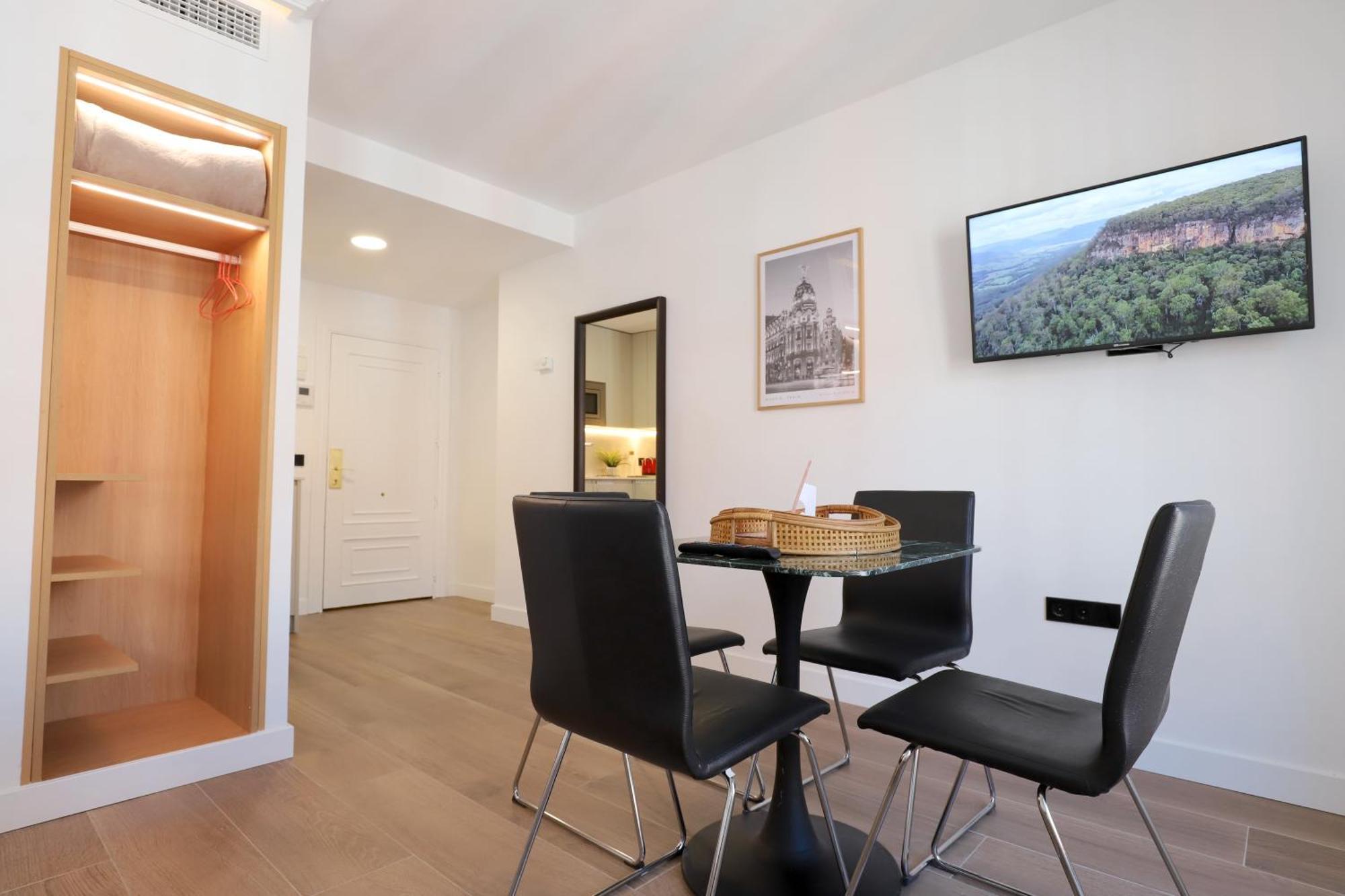 Edificio Leganitos Appartement